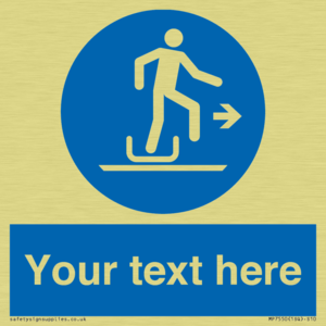 Custom Alighting from a toboggan to the right